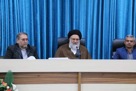 دیدار مدیرکل و شورای مدیران کمیته امداد کهگیلویه و بویراحمد با امام جمعه یاسوج