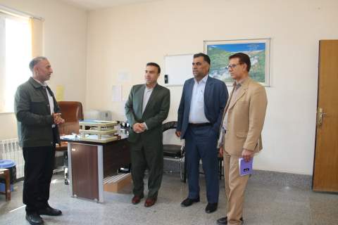 تجدید پیمان مدیرکل کمیته امدادکهگیلویه و بویراحمد با شهدا در اولین روز کاری