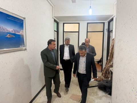 سرکشی از خانواده های ایتام کمیته امداد کهگیلویه و بویراحمد در اولین روزهای کاری سال نو  
