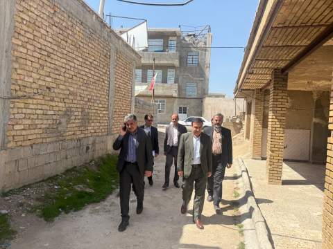 زنان سرپرست خانوار با عائله بیشتر در اولویت خدمات/ فرماندار بویراحمد همیار امدادگران کمیته امداد شد