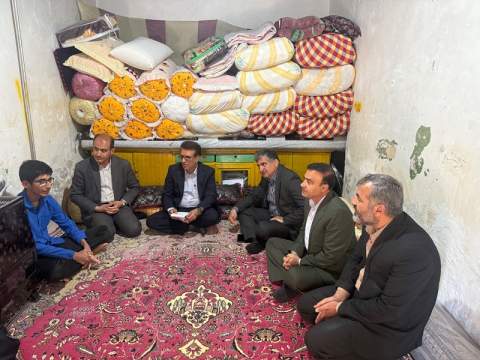 زنان سرپرست خانوار با عائله بیشتر در اولویت خدمات/ فرماندار بویراحمد همیار امدادگران کمیته امداد شد