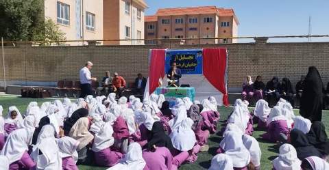 تجلیل از حامیان فرهنگی دبستان هاجر دهدشت